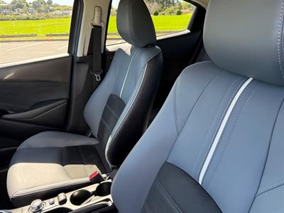 2022 Mazda 2 - Thumbnail