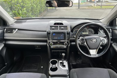 2012 Toyota Camry - Thumbnail