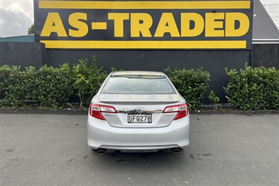 2012 Toyota Camry - Thumbnail