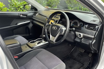 2012 Toyota Camry - Thumbnail