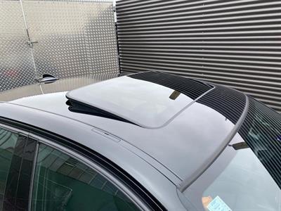 2010 BMW 325i - Thumbnail