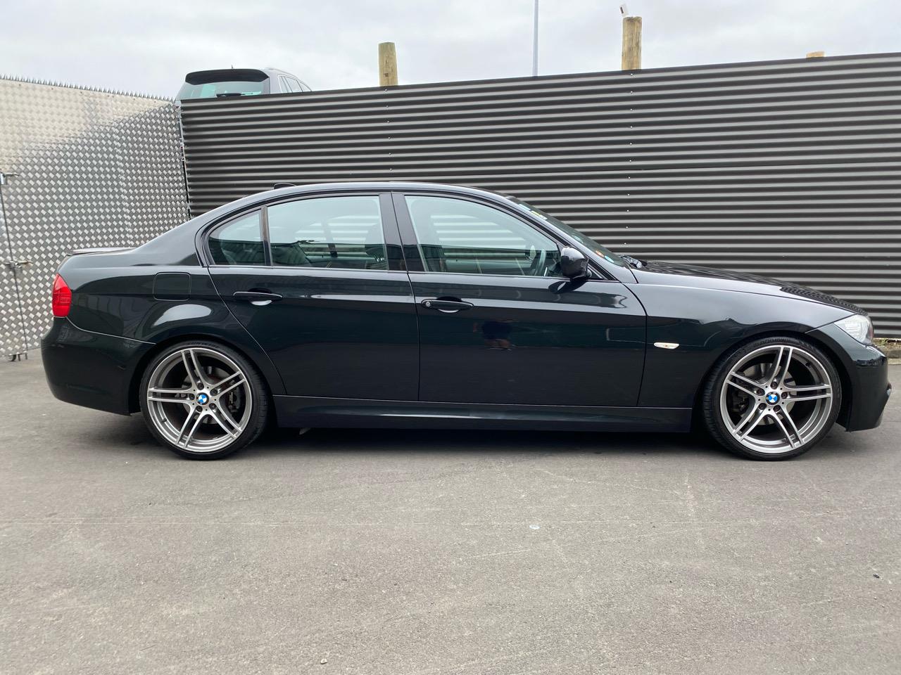 2010 BMW 325i