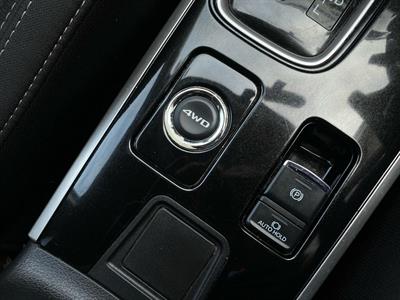 2018 Mitsubishi Outlander - Thumbnail