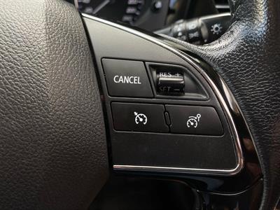 2018 Mitsubishi Outlander - Thumbnail