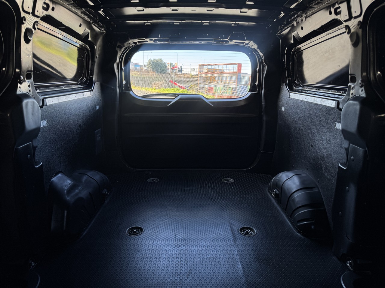 2023 LDV G10