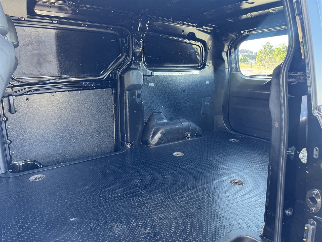 2023 LDV G10
