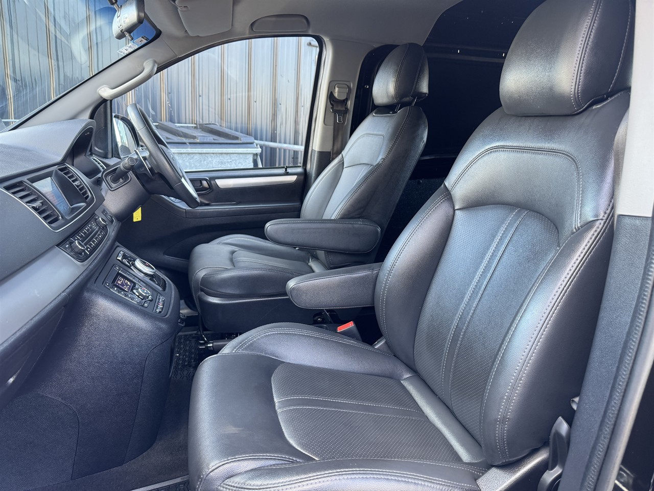 2023 LDV G10