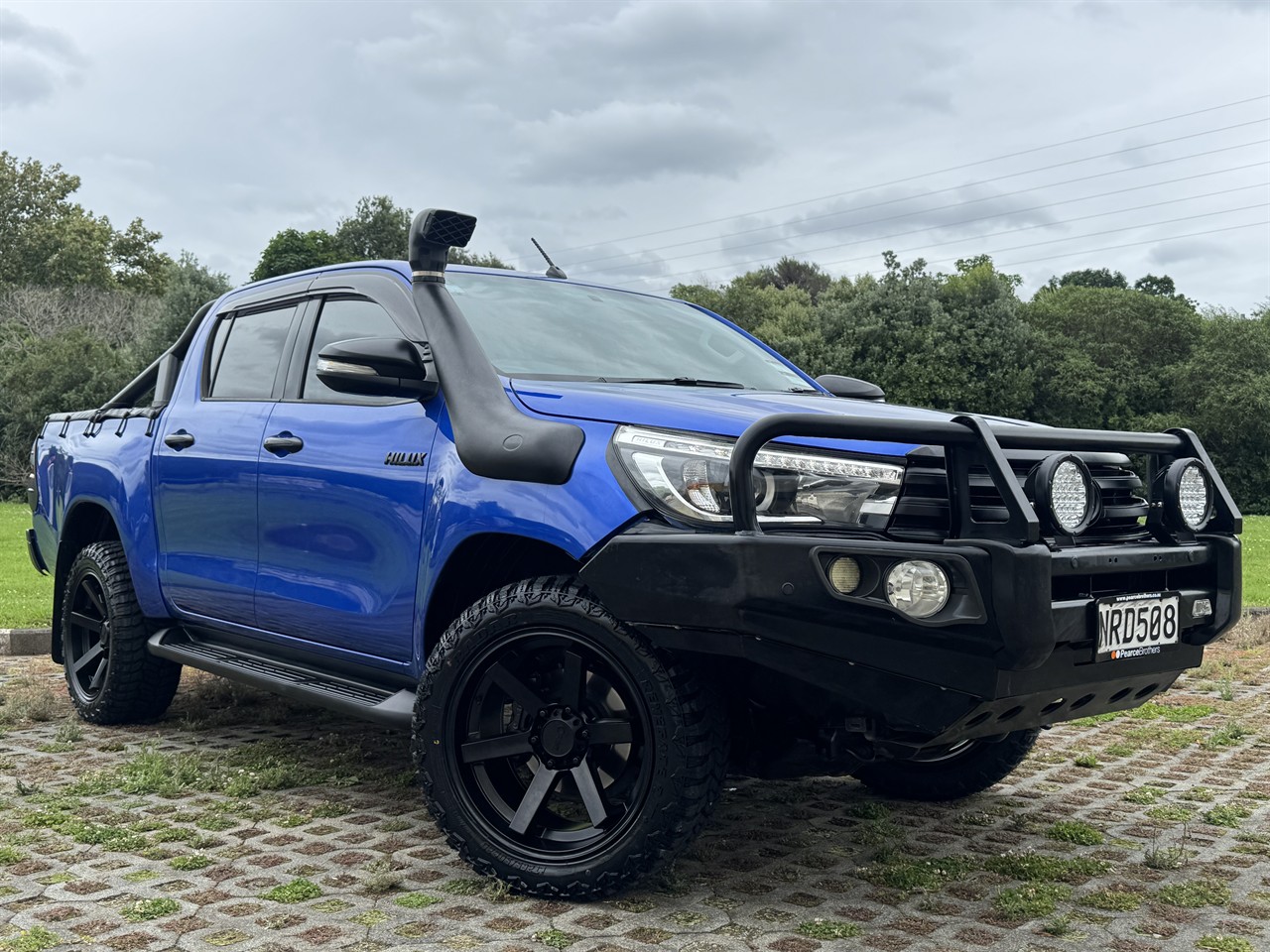 2016 Toyota Hilux