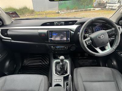 2016 Toyota Hilux - Thumbnail
