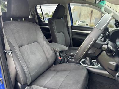 2016 Toyota Hilux - Thumbnail