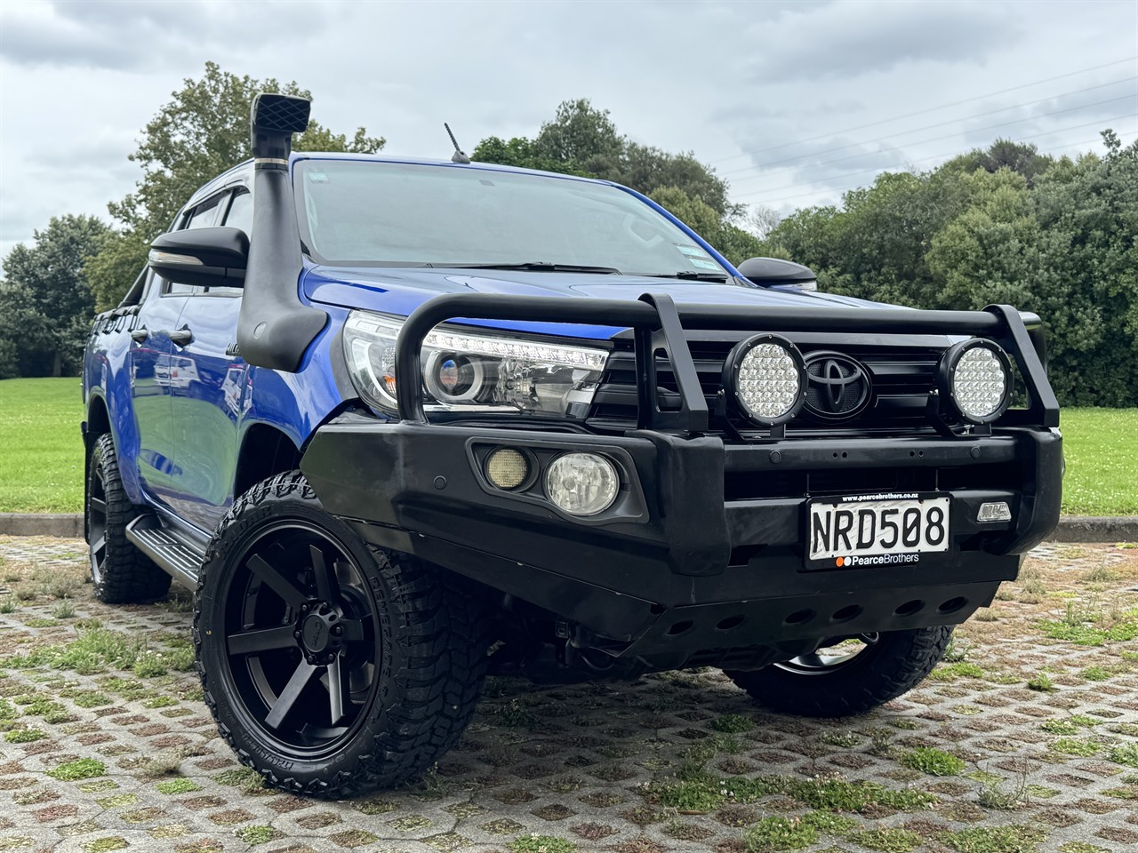 2016 Toyota Hilux
