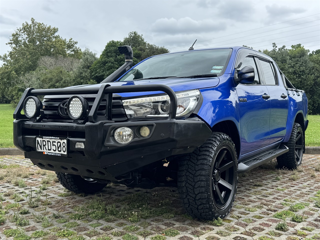 2016 Toyota Hilux