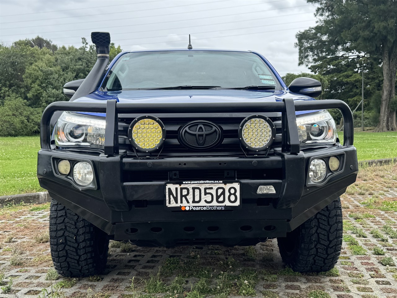2016 Toyota Hilux