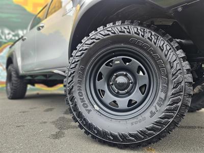 2021 Toyota Hilux - Thumbnail