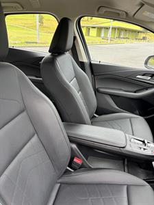 2023 BMW 225e - Thumbnail