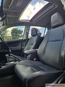 2017 Toyota RAV4 - Thumbnail