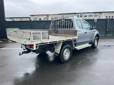 2016 Mitsubishi Triton - Thumbnail