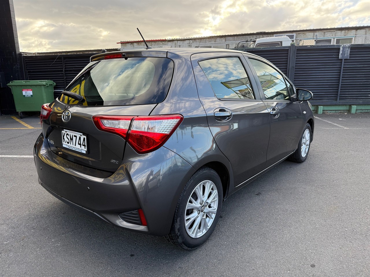 2017 Toyota YARIS