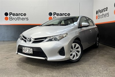 2015 Toyota Corolla - Thumbnail