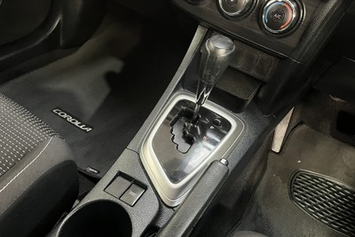2015 Toyota Corolla - Thumbnail