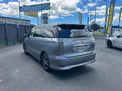 2013 Toyota Estima - Thumbnail