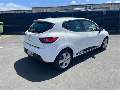 2017 Renault CLIO - Thumbnail