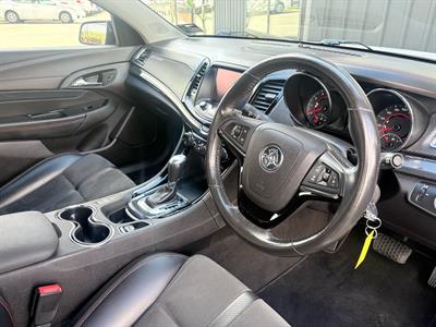 2015 Holden Commodore - Thumbnail