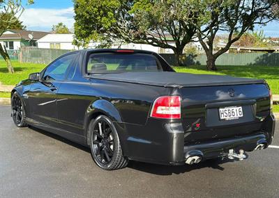 2011 Holden Commodore - Thumbnail