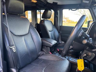 2013 Jeep WRANGLER - Thumbnail