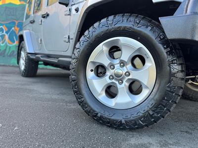 2013 Jeep WRANGLER - Thumbnail