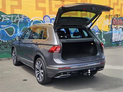 2020 Volkswagen Tiguan - Thumbnail