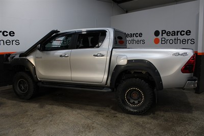 2021 Toyota Hilux - Thumbnail