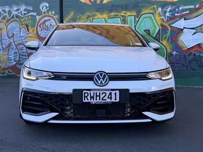 2025 Volkswagen Golf - Thumbnail