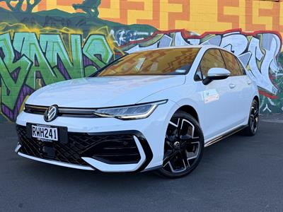 2025 Volkswagen Golf - Thumbnail