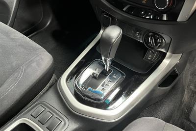 2019 Nissan Navara - Thumbnail