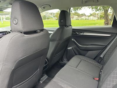 2021 Skoda Karoq - Thumbnail