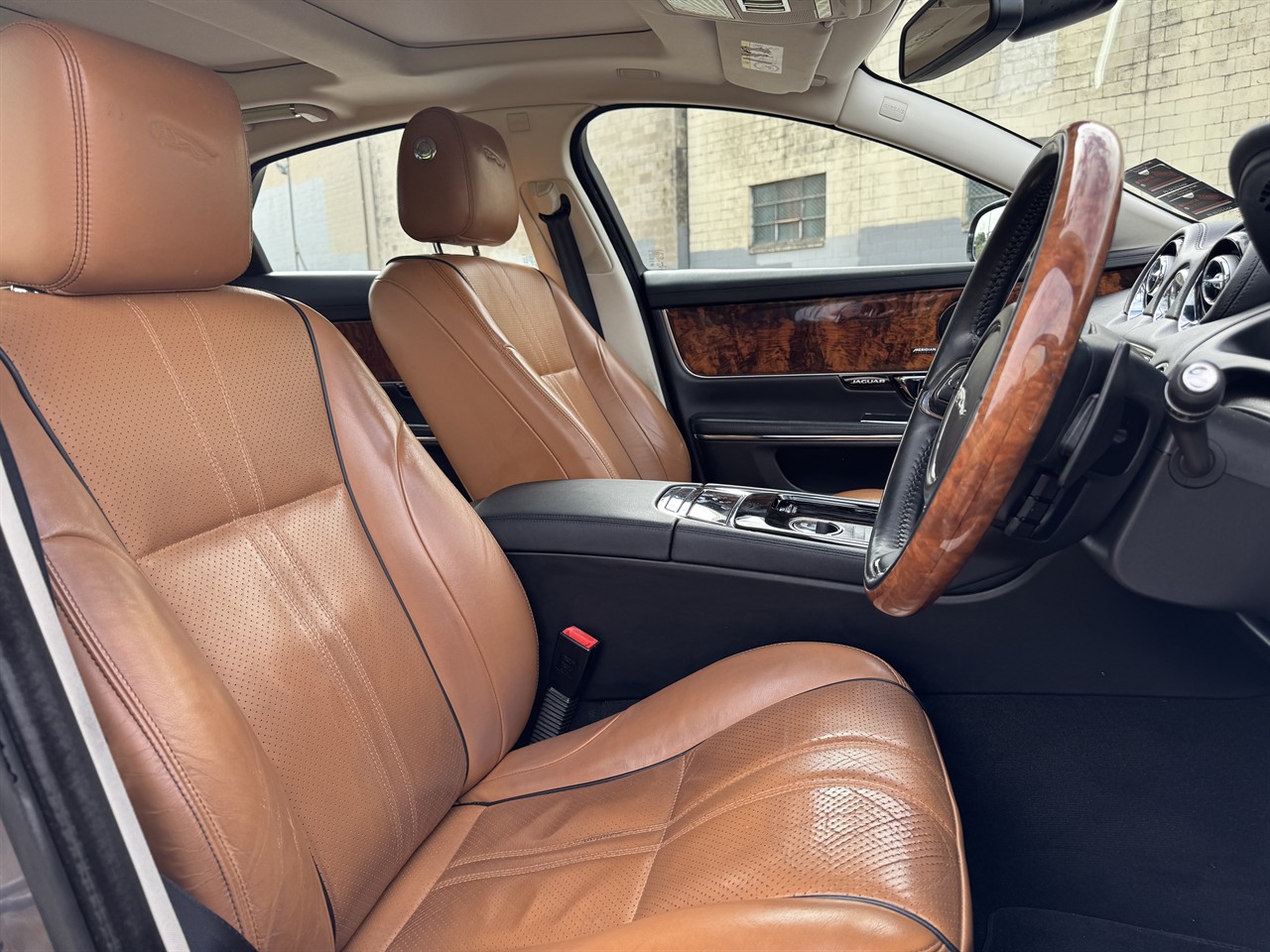 2016 Jaguar XJ