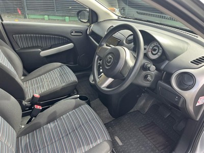 2010 Mazda Demio - Thumbnail