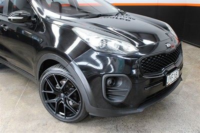 2016 Kia Sportage - Thumbnail