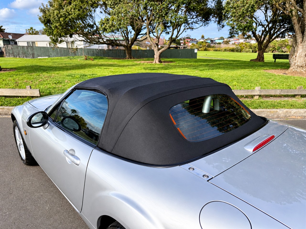 2005 Mazda MX-5