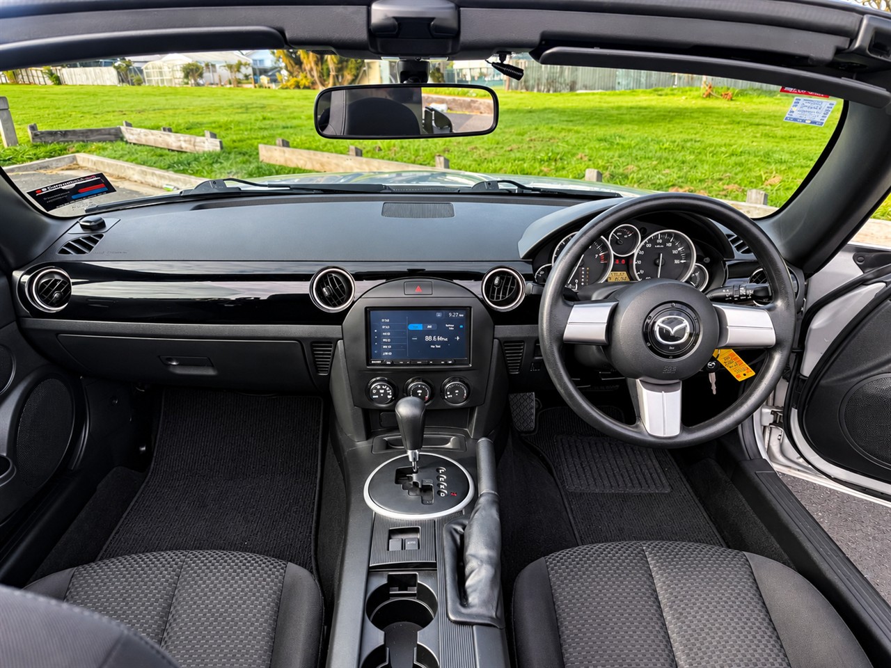 2005 Mazda MX-5