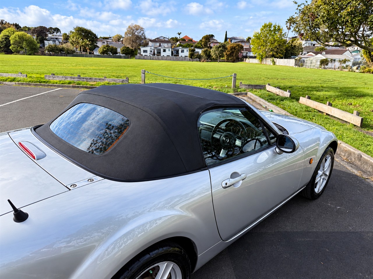 2005 Mazda MX-5