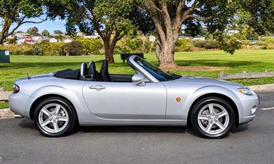 2005 Mazda MX-5 - Thumbnail
