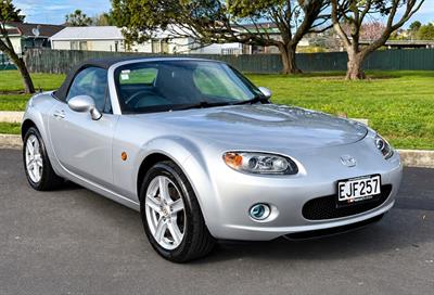 2005 Mazda MX-5 - Thumbnail