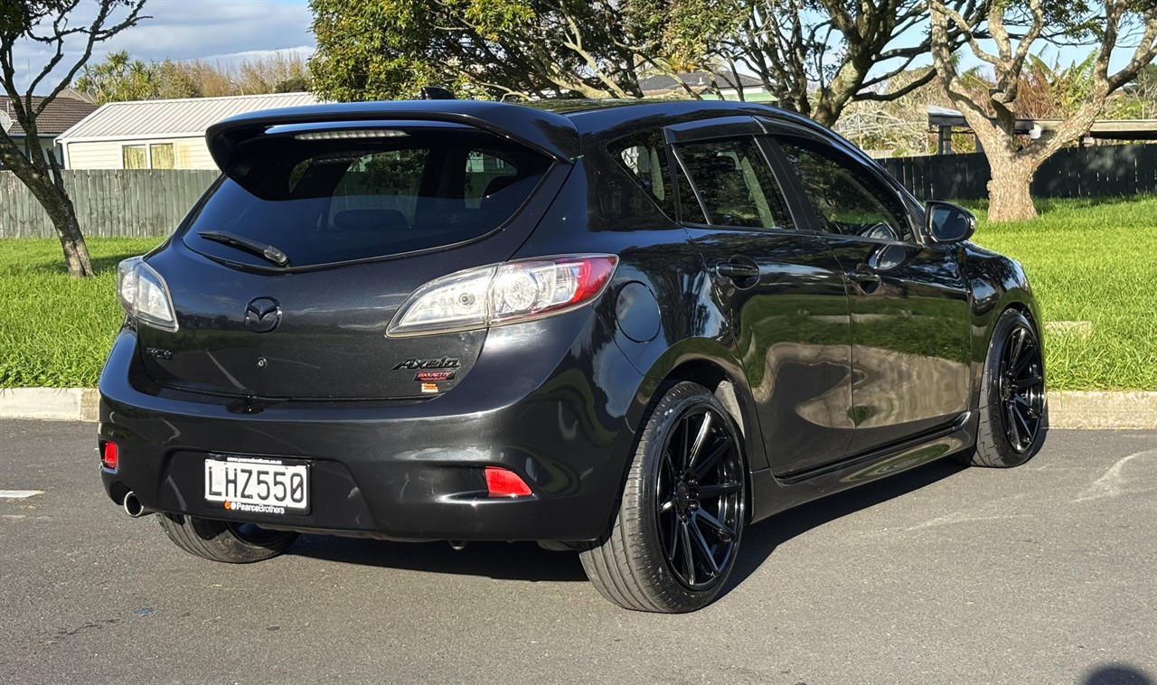 2013 Mazda Axela