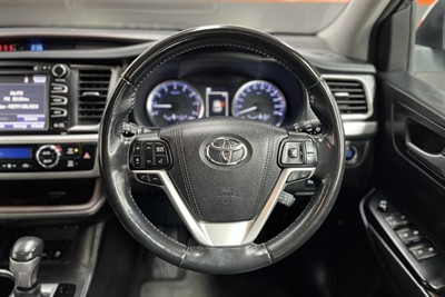2018 Toyota HIGHLANDER - Thumbnail