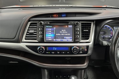 2018 Toyota HIGHLANDER - Thumbnail
