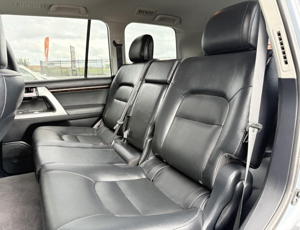 2014 Toyota LandCruiser