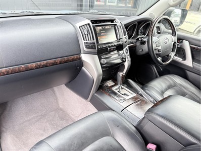 2014 Toyota LandCruiser - Thumbnail