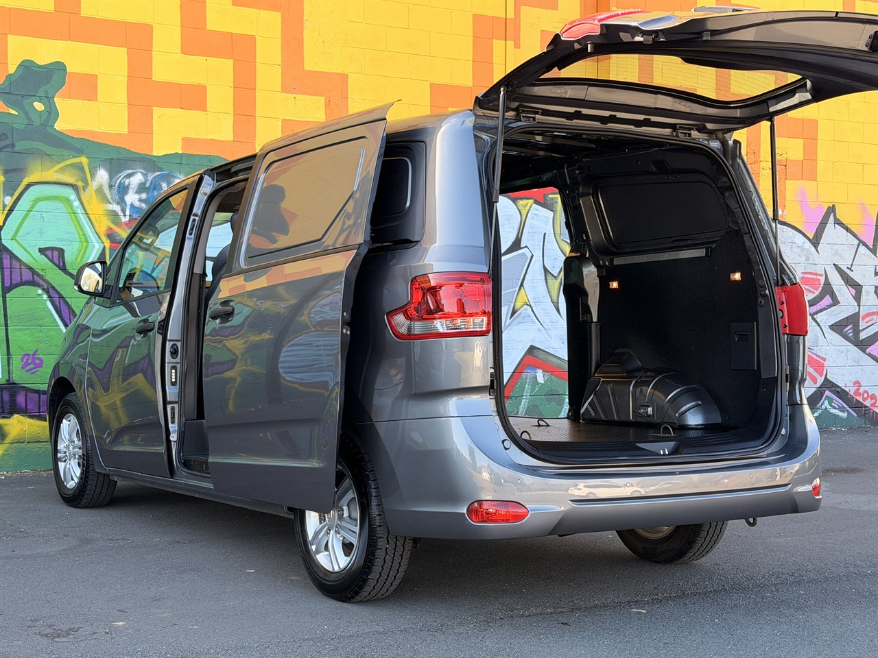 2024 LDV G10